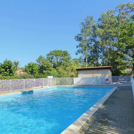 Maison Cosy A Capbreton: Proche Plage, Piscine Commune, Terrasse & Parking Securise - Fr-1-413-124 Villa *